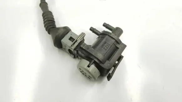 Audi A4 S4 B6 8E 8H EGR valve 1J0906283A