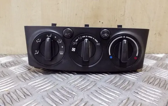 Toyota Avensis T250 Climate control unit 5590005121 MB1465703780