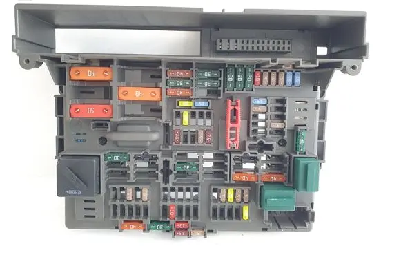 BMW 1 E81 E87 Fuse module 9119446 911944603