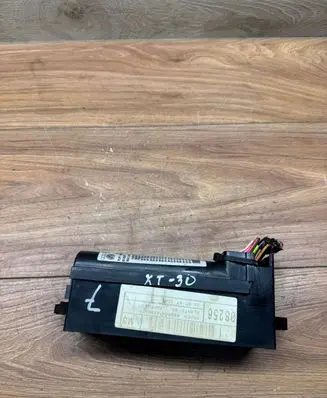 Audi A4 S4 B7 8E 8H Fuse module 1K0937049N 0503043 0937049N