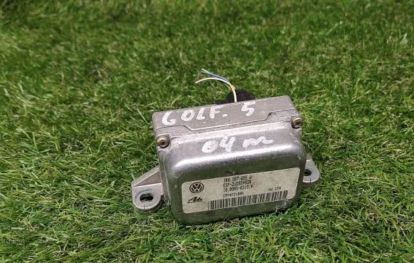 Volkswagen Golf V ESP acceleration yaw rate sensor 1K0907655B