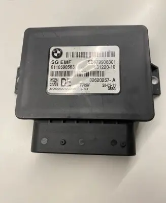 BMW 5 F10 F11 Hand brake control module 6799083 32620257A 23122010