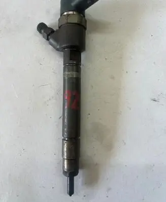 Fuel injector
