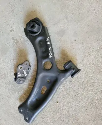 Fiat 500X Front lower control arm/wishbone 05196134005