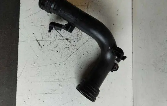 Audi A3 S3 8P Intercooler hose/pipe 1K0145770D 1K0145762