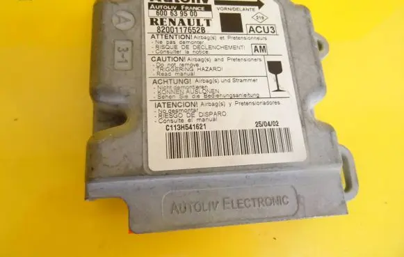 Renault Scenic I Airbag control unit/module 8200117652B