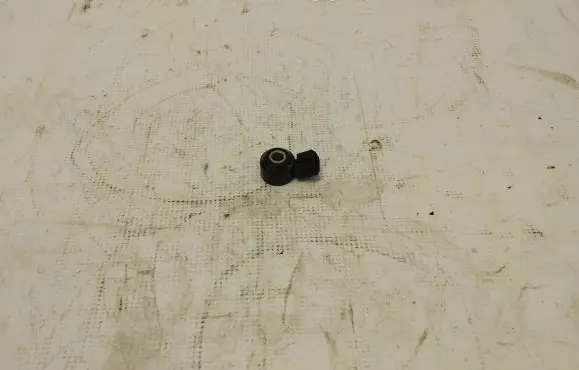 Mercedes-Benz C AMG W205 Detonation knock sensor A2709050900