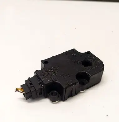 Audi A7 S7 4G Air flap motor/actuator CZ1139300857
