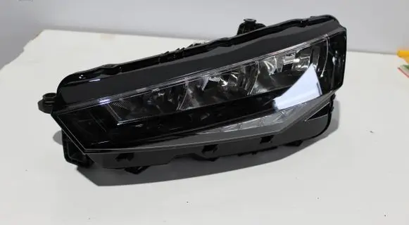 Skoda Scala Headlight/headlamp 655941015