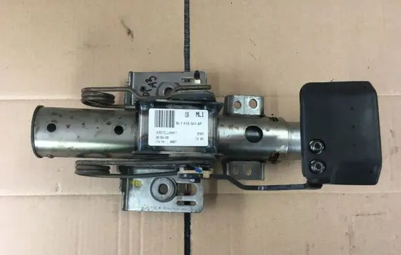 Audi A3 S3 8L Steering wheel axle 8L1419501AF