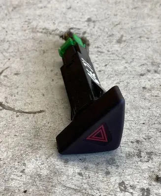 Volvo XC70 Hazard light switch 30739320