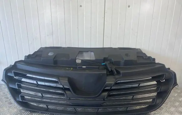 Renault Trafic III (X82) Front grill 623108673R