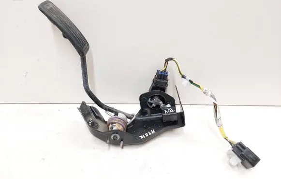 Toyota Avensis T250 Accelerator throttle pedal 8928152021 1983003041