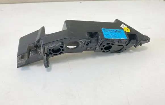 MG Marvel R Fender mounting bracket 10992982