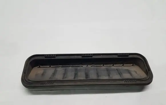 Hyundai i30 Quarter panel pressure vent 975103M000