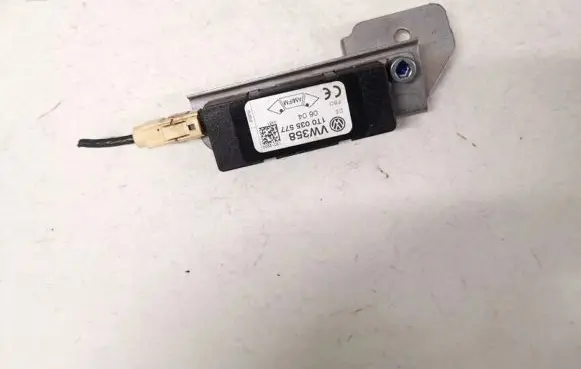 Volkswagen Touran I Antenna control unit 1t0035577