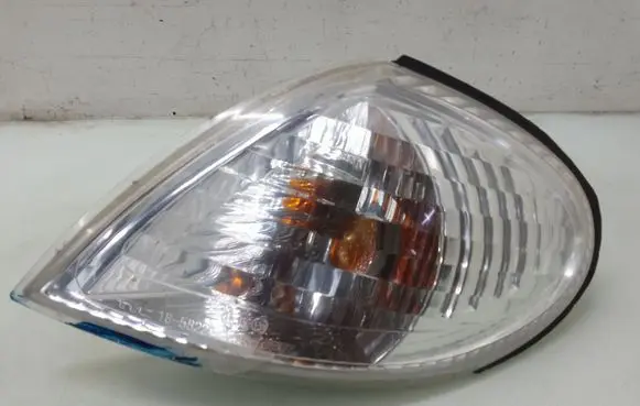 Nissan Almera N16 Front indicator light 185822B