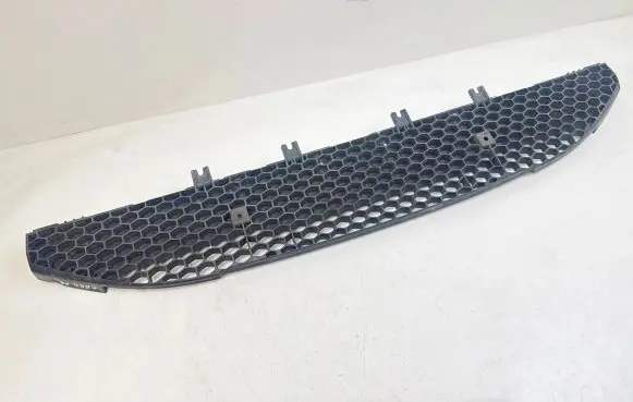KIA Ceed Front bumper lower grill 865651H000 D5DRCAB