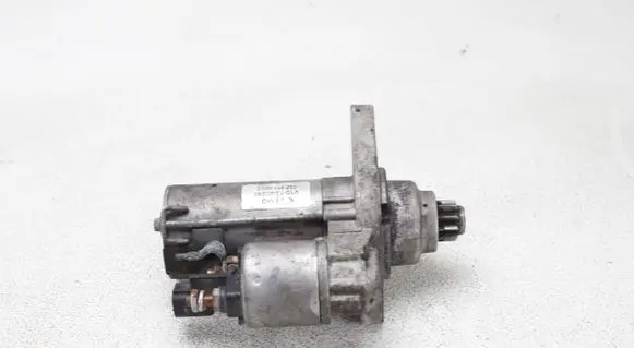 Volkswagen PASSAT B7 Starter motor 02Z911023E