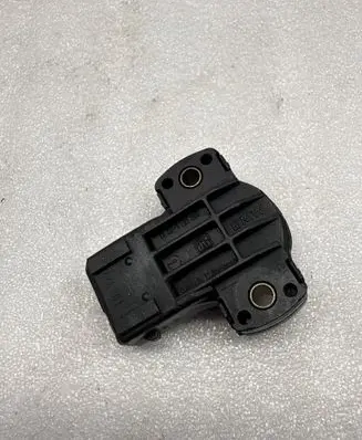 BMW 3 E36 Throttle valve position sensor 1721456 13631721456