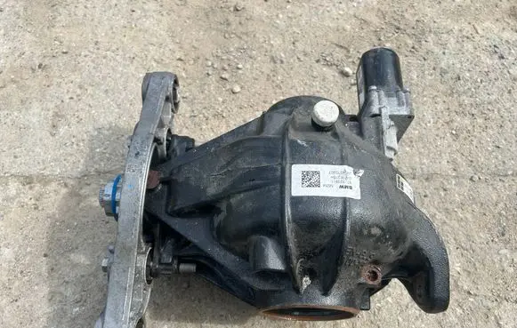 BMW M3 Rear differential 8747239