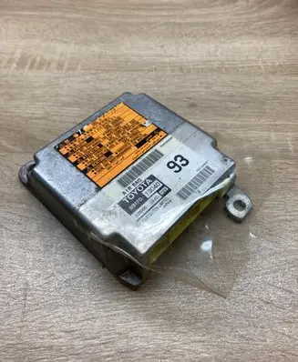 Toyota Corolla E120 E130 Airbag control unit/module 8917013040