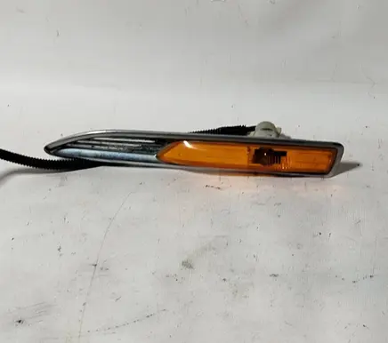 Ford Mondeo MK IV Front fender indicator light 7S7113K354AD