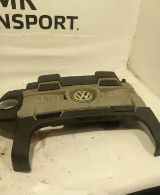 Volkswagen Golf V Engine cover (trim) 03C103925BB