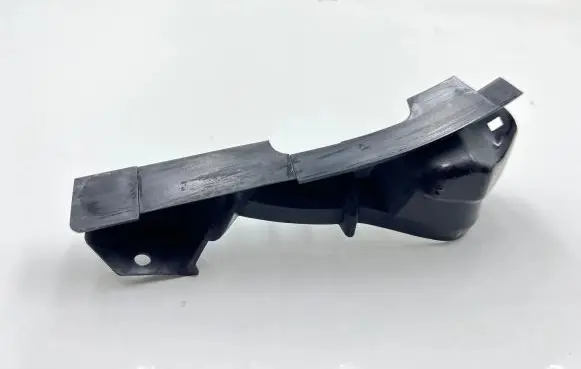 Audi A7 S7 4G Fender mounting bracket 4G0805234