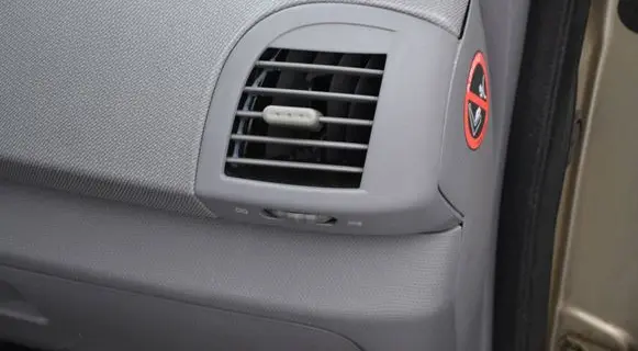 Nissan Micra Dashboard side air vent grill/cover trim 