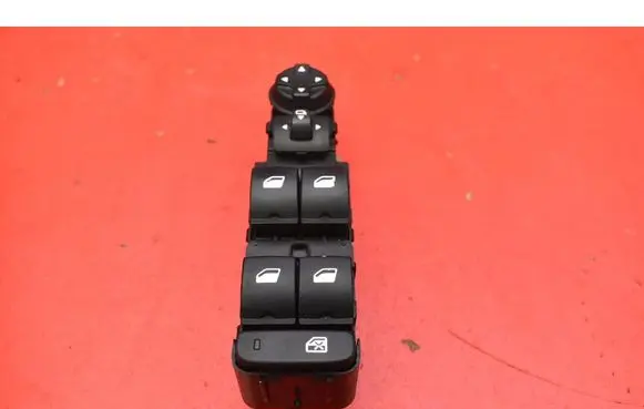 Peugeot 5008 Electric window control switch 98319739ZD