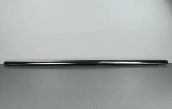 DS Automobiles 7 Crossback Front door glass trim molding 9816605180