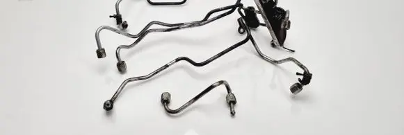 Subaru Forester SH Fuel injector supply line/pipe 