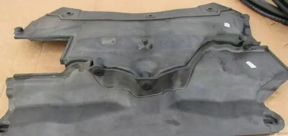 BMW 7 F01 F02 F03 F04 Heat shield in engine bay 7188420