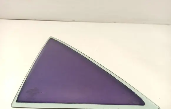 Rear vent window glass
