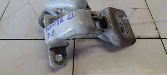 Renault Master III Front door hinge set 