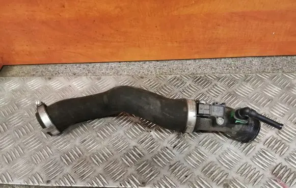 Ford Focus Intercooler hose/pipe F1F16K863AB 0261230309