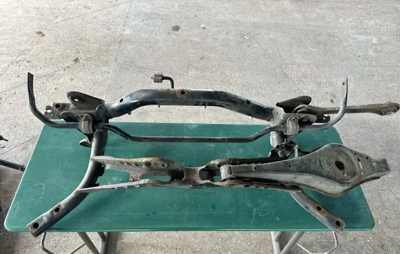 Volkswagen Tiguan Rear subframe 5N0505315S