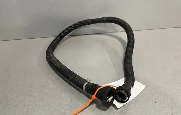 BMW 3 E92 E93 Breather hose/pipe 