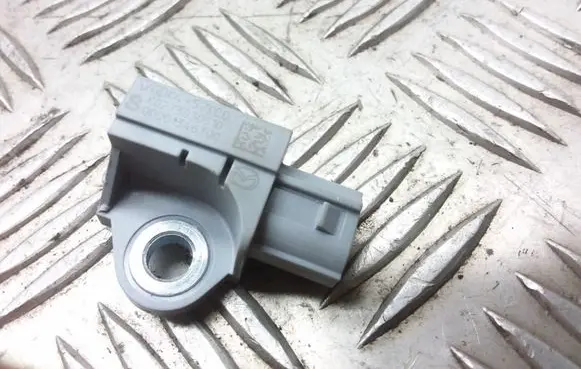 Mazda 6 Airbag deployment crash/impact sensor GDK457KC0