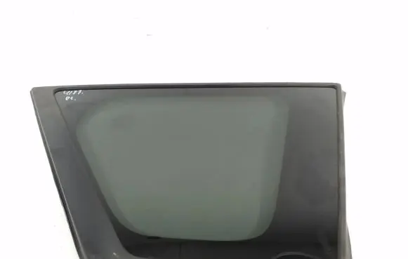 Mitsubishi Outlander Rear side window 6121A024