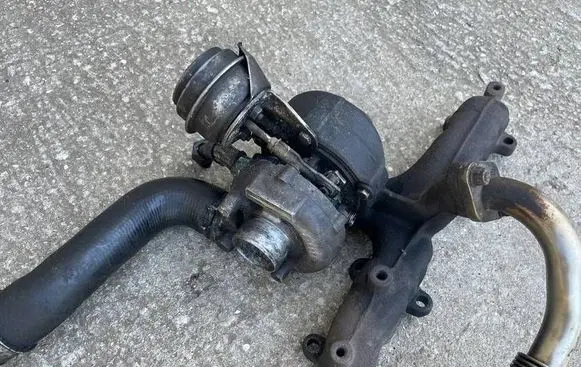 Volkswagen Golf V Turbo 036253019N