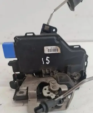 Audi A8 S8 D3 4E Front door lock 4E1837015