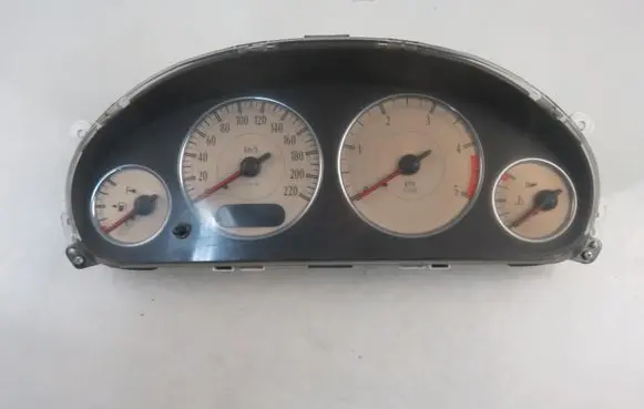 Chrysler Voyager Speedometer (instrument cluster) P05082528AC