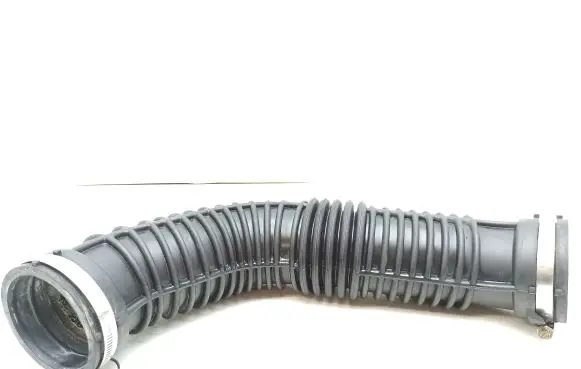 Opel Movano B Air intake hose/pipe