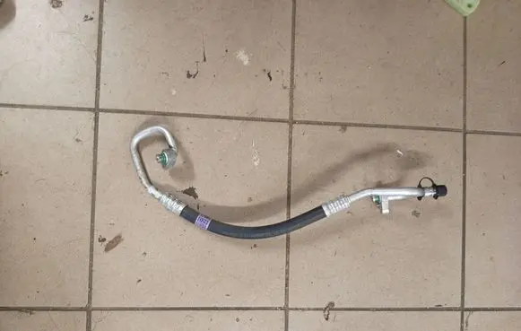 KIA Niro Air conditioning (A/C) pipe/hose
