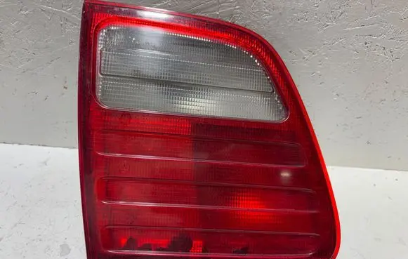 Mercedes-Benz E W210 Tailgate rear/tail lights A2108202364 2238