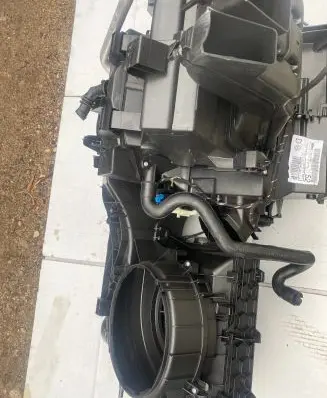 Volkswagen Golf VII Interior heater climate box assembly 5Q1816005AD 0T32543B