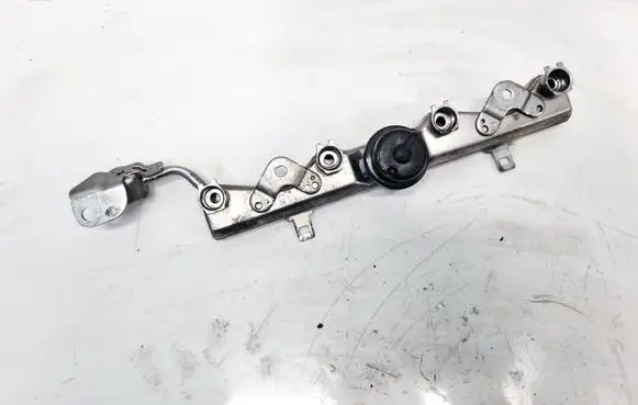 Honda Insight Fuel main line pipe