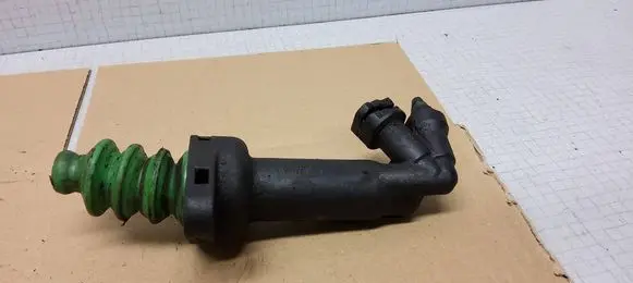 Volkswagen Transporter - Caravelle T5 Clutch master cylinder 7H0721261A